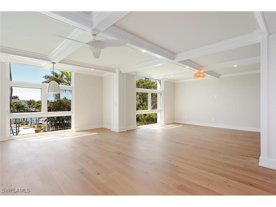 400 Park Shore Drive #304 Naples FL 34103 225072080 image3