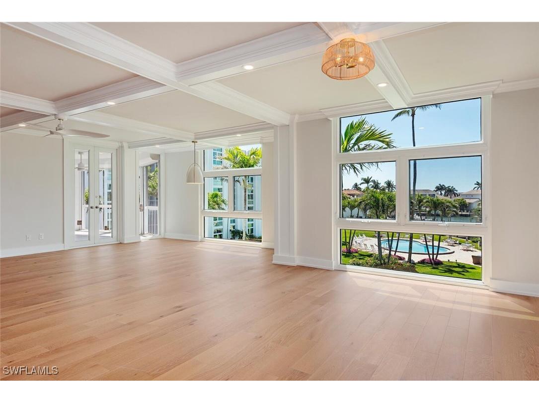 400 Park Shore Drive #304 Naples FL 34103 225072080 image4