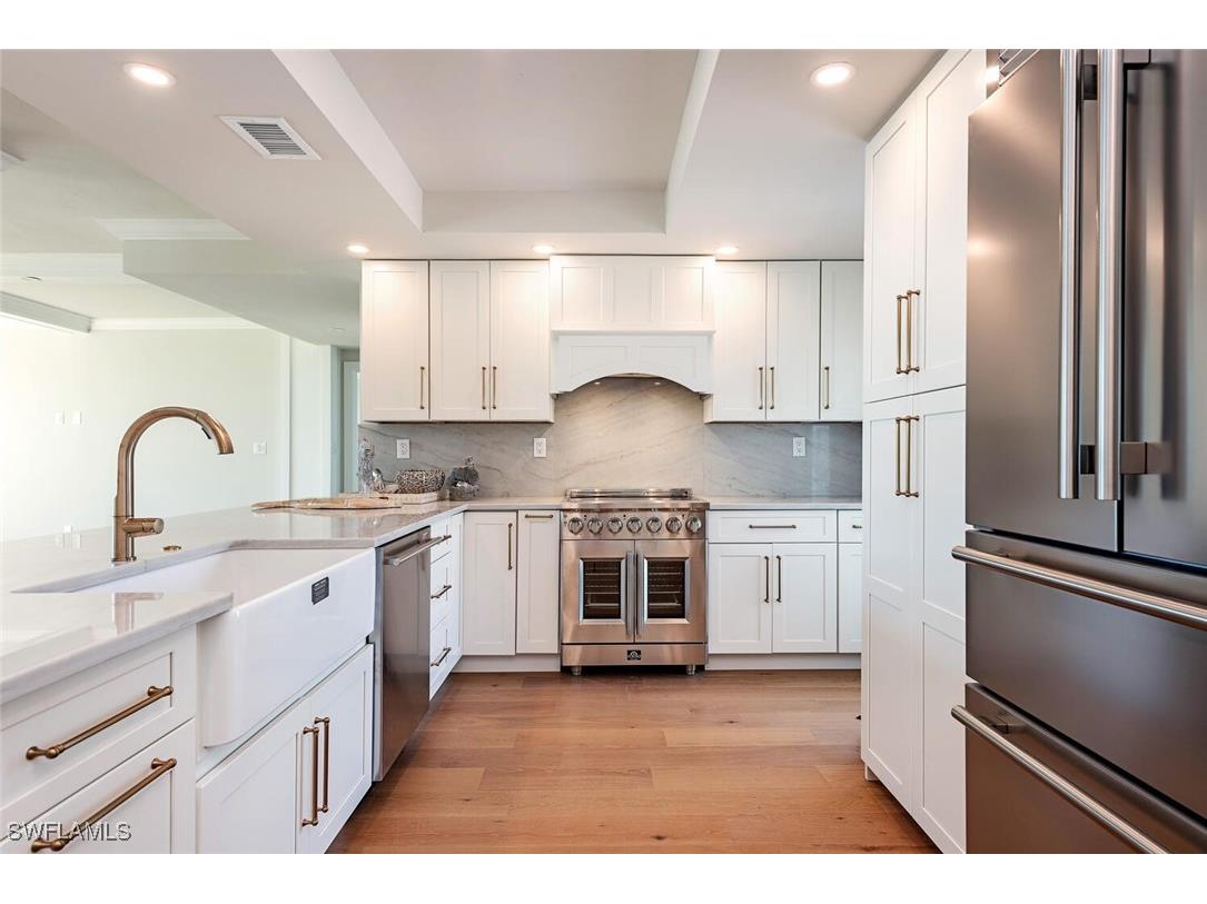 400 Park Shore Drive #304 Naples FL 34103 225072080 image7