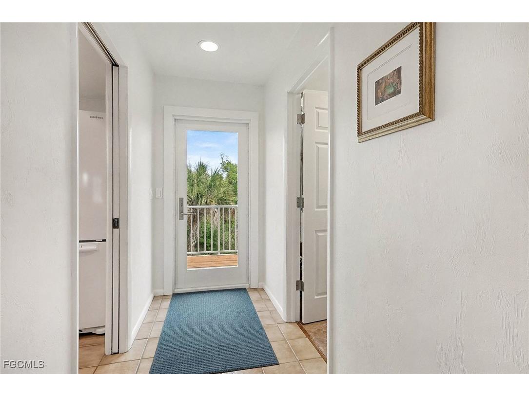 400 Rabbit Road Sanibel FL 33957 2025025058 image4