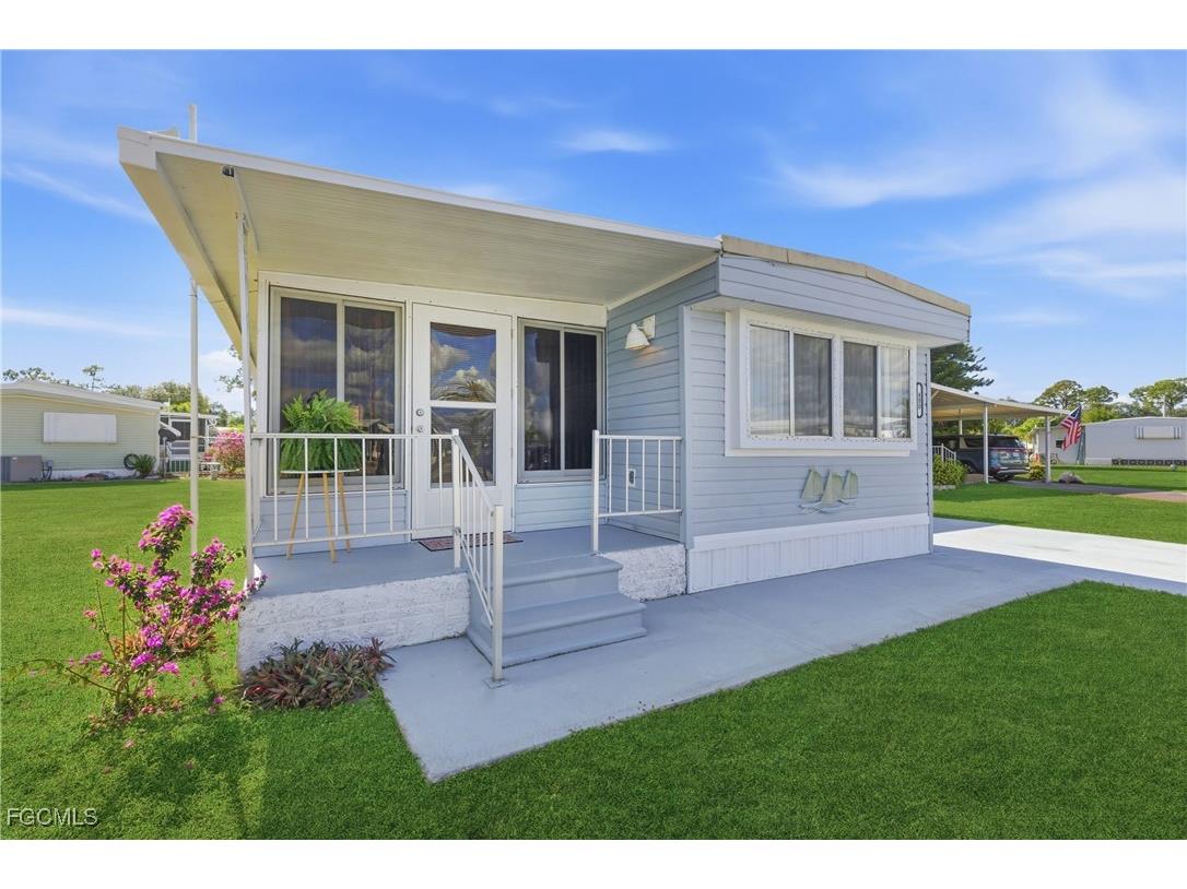 400 Twig Court S North Fort Myers FL 33917 2026001659 image1