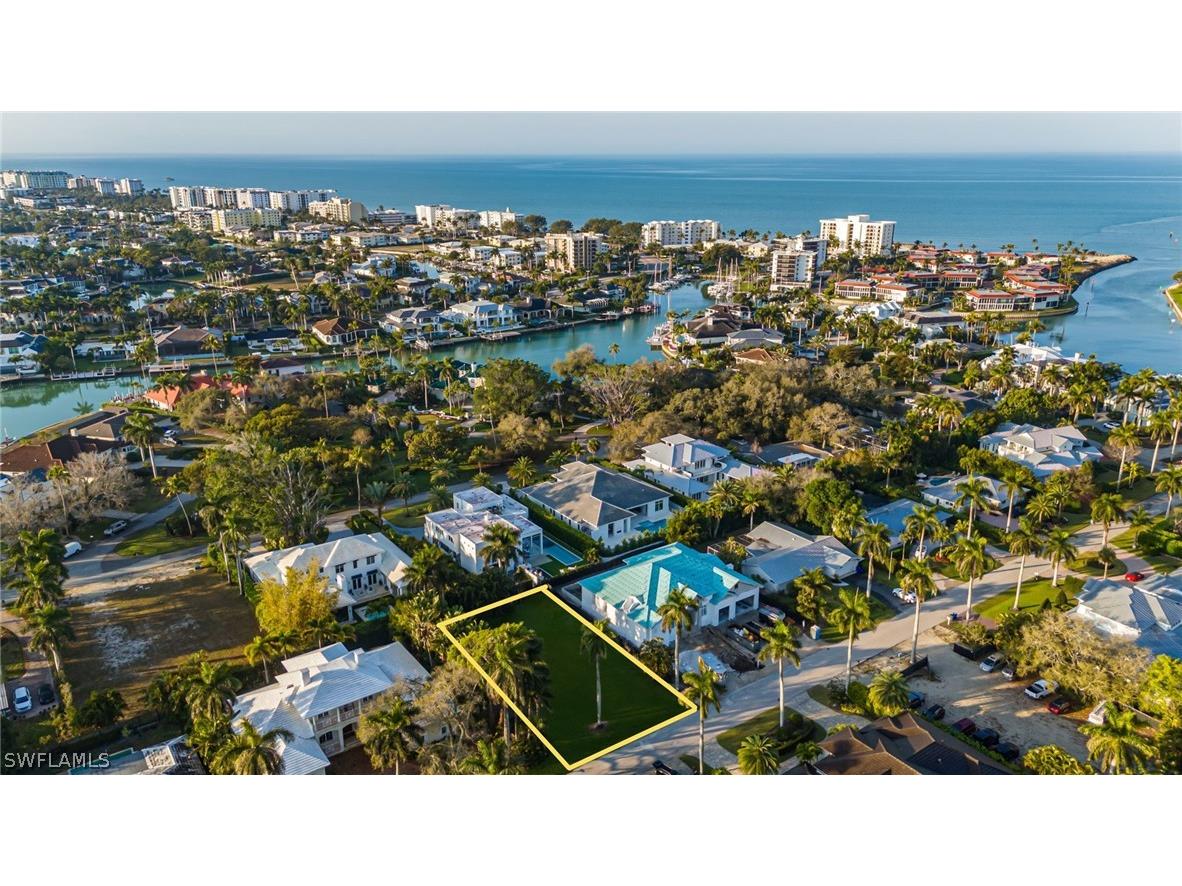 400 Wedge Drive Naples FL 34103 225068385 image2