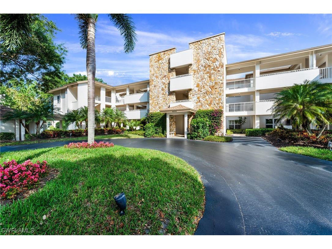 400 Wyndemere Way #D-304 Naples FL 34105 223029188 image1