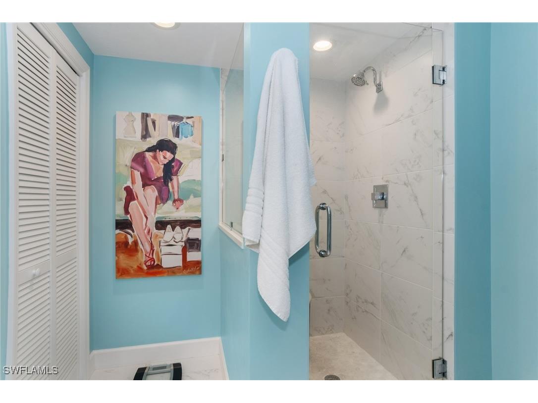 400 Wyndemere Way #D102 Naples FL 34105 225065364 image15