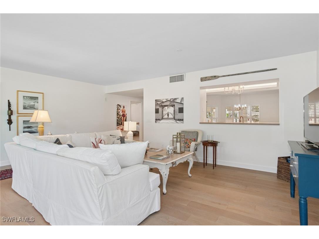 400 Wyndemere Way #D102 Naples FL 34105 225065364 image4