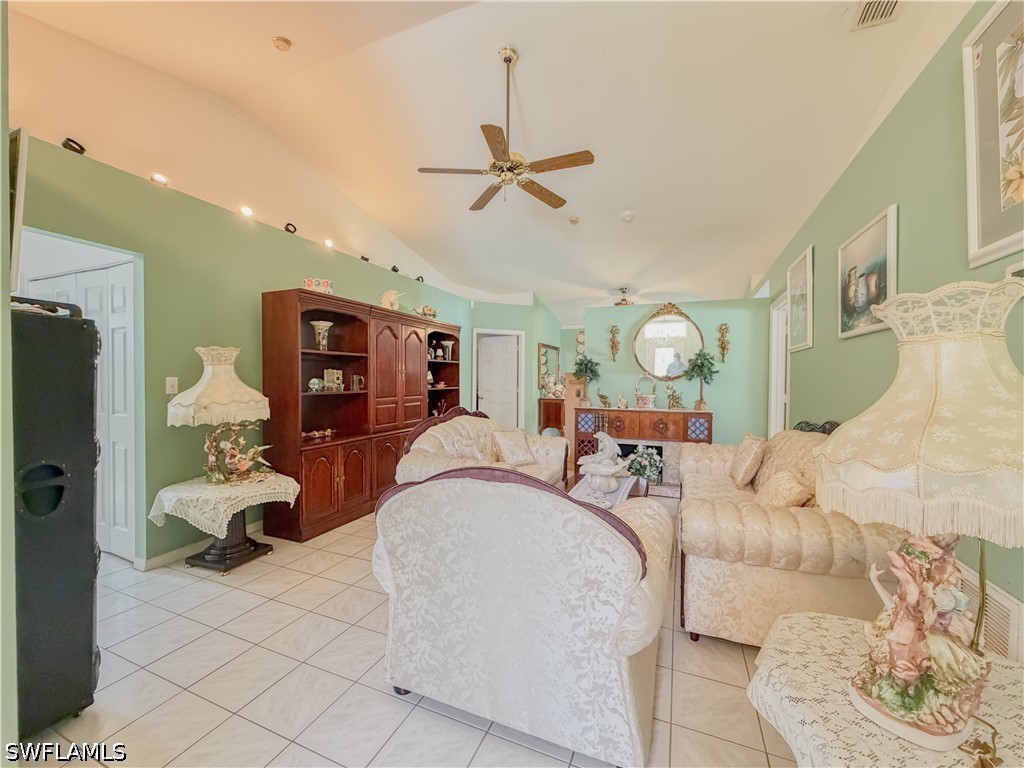 4000 Outer Drive Naples FL 34112 226024676 image2