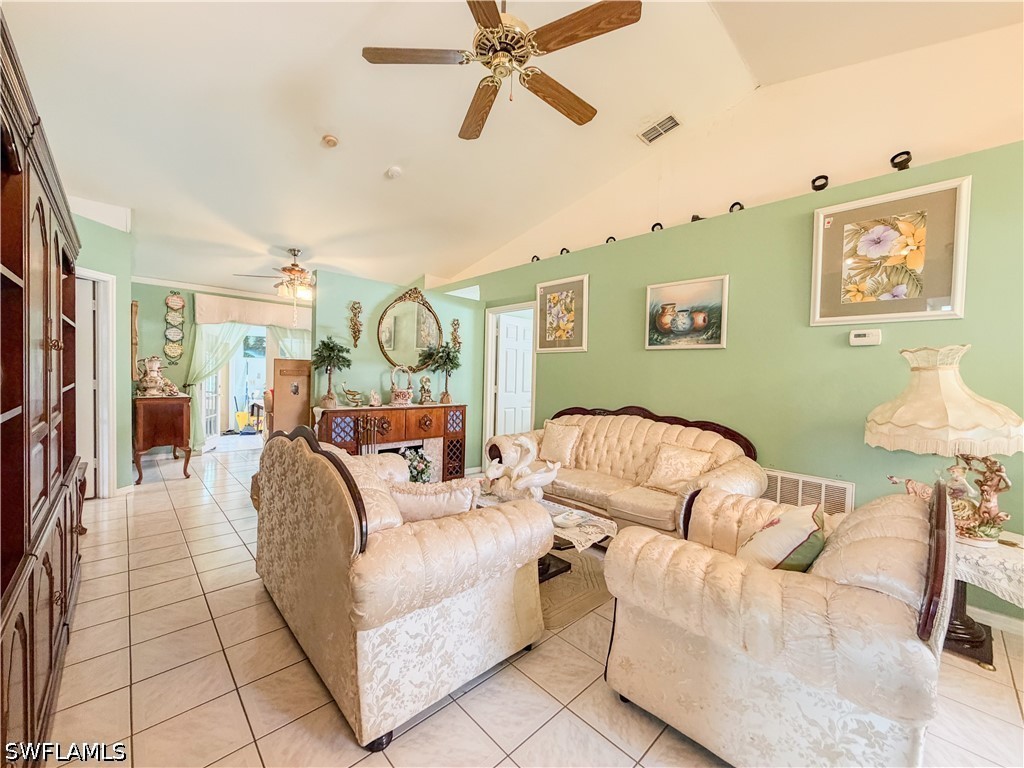 4000 Outer Drive Naples FL 34112 226024676 image3