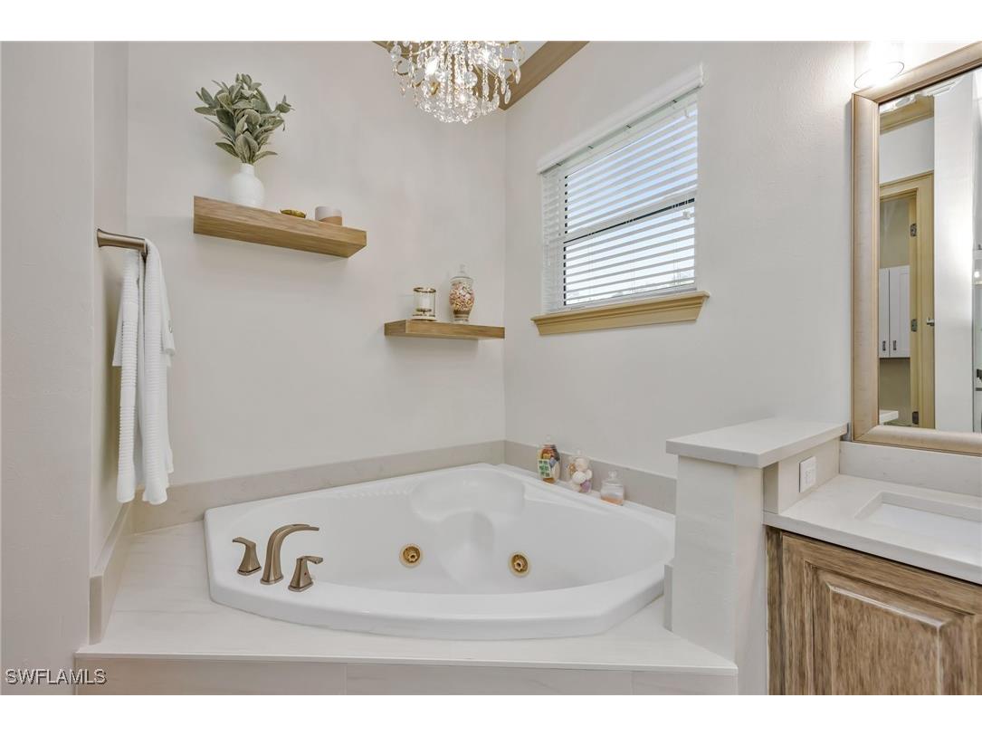 4000 Stonesthrow Court Naples FL 34109 226003049 image16