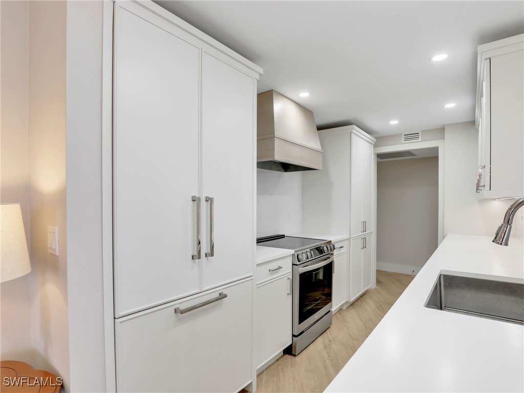 4001 Gulf Shore Boulevard N #1000 Naples FL 34103 225047976 image17