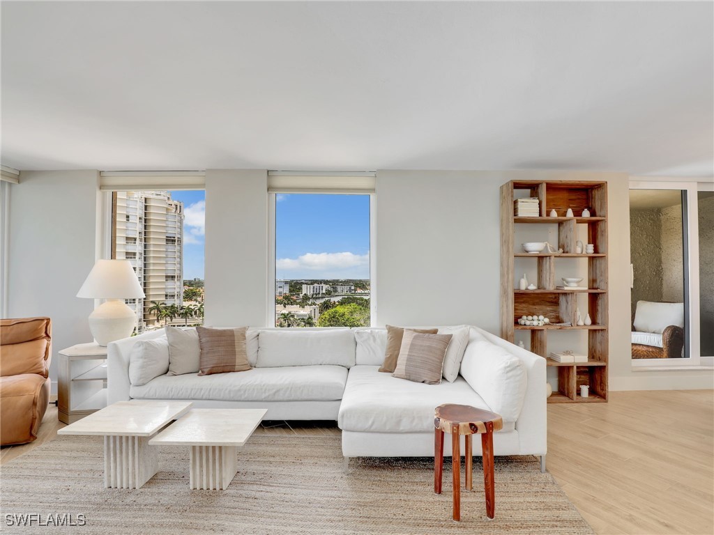 4001 Gulf Shore Boulevard N #1000 Naples FL 34103 225047976 image9