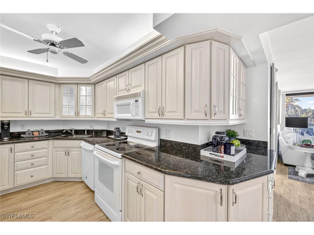 4001 Gulf Shore Boulevard N #105 Naples FL 34103 225064362 image10