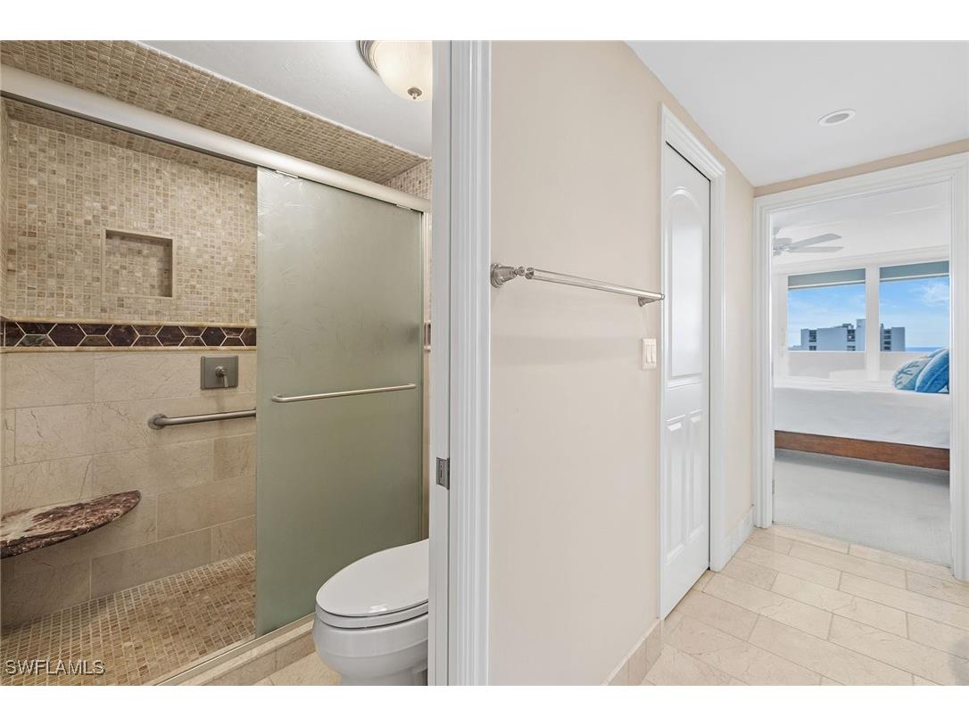 4001 Gulf Shore Boulevard N #1205 Naples FL 34103 226002306 image19