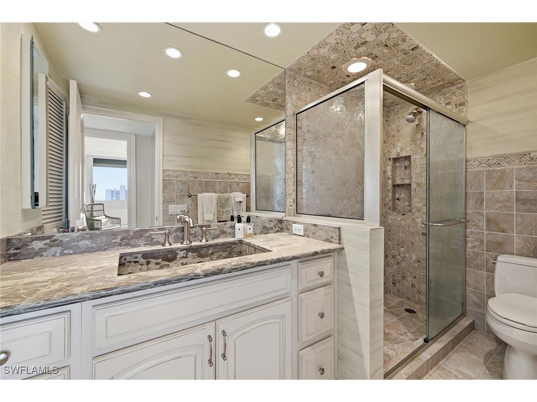 4001 Gulf Shore Boulevard N #1205 Naples FL 34103 226002306 image22