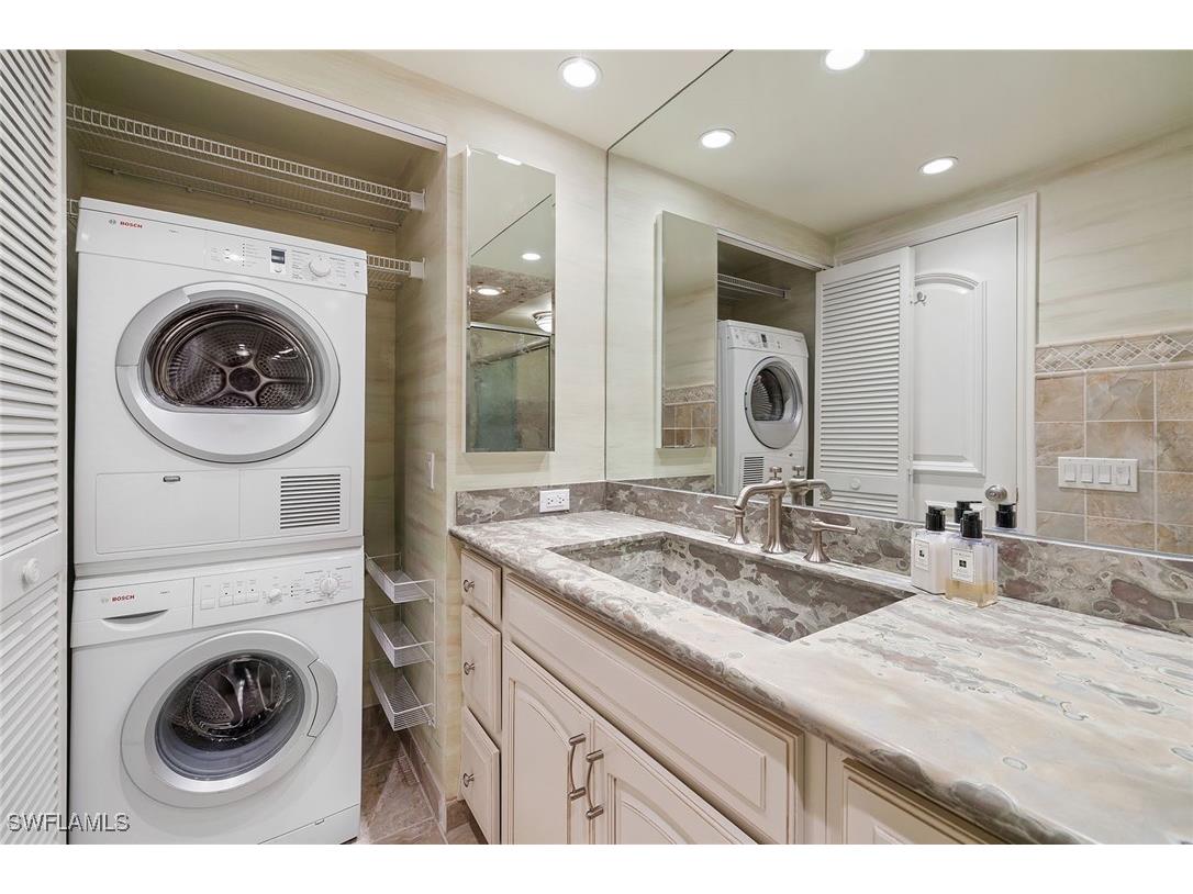 4001 Gulf Shore Boulevard N #1205 Naples FL 34103 226002306 image23