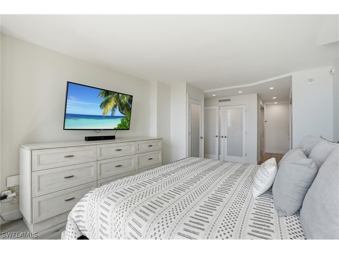4001 Gulf Shore Boulevard N #1407 Naples FL 34103 226011033 image20
