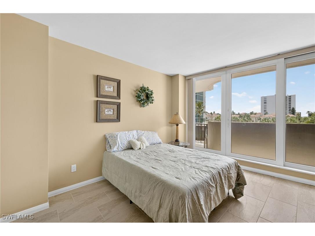 4001 Gulf Shore Boulevard N #303 Naples FL 34103 225066140 image18