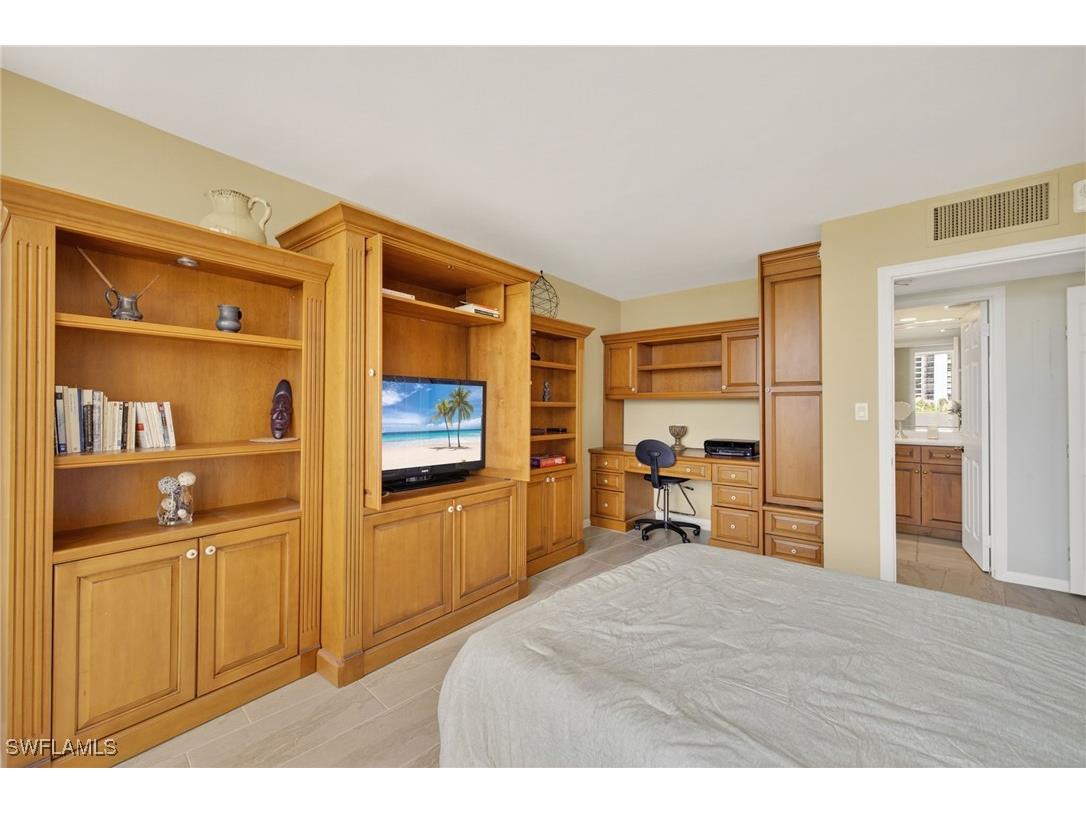 4001 Gulf Shore Boulevard N #303 Naples FL 34103 225066140 image19