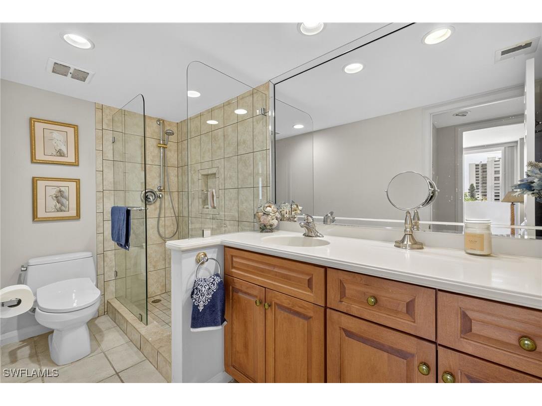 4001 Gulf Shore Boulevard N #303 Naples FL 34103 225066140 image20