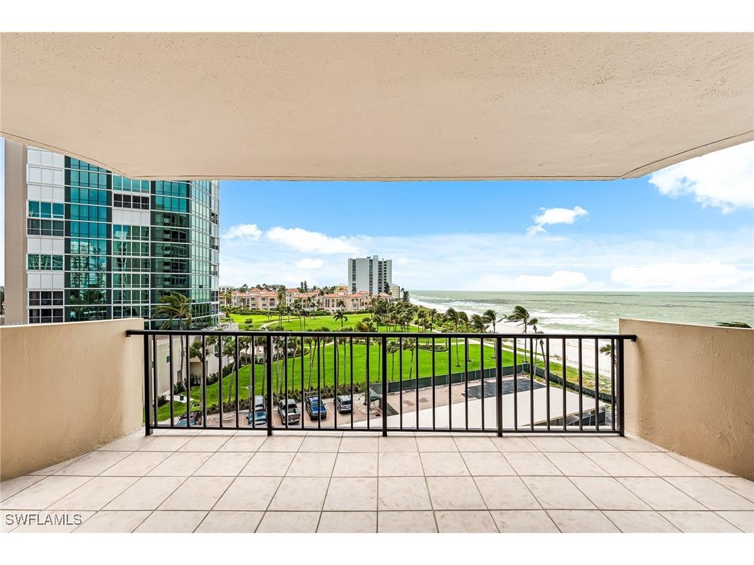 4001 Gulf Shore Boulevard N #505 Naples FL 34103 225037967 image18
