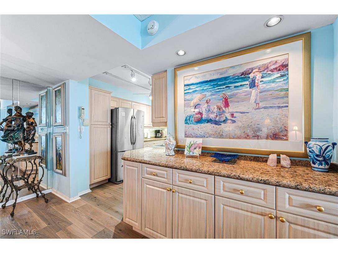 4001 Gulf Shore Boulevard N #505 Naples FL 34103 225037967 image6