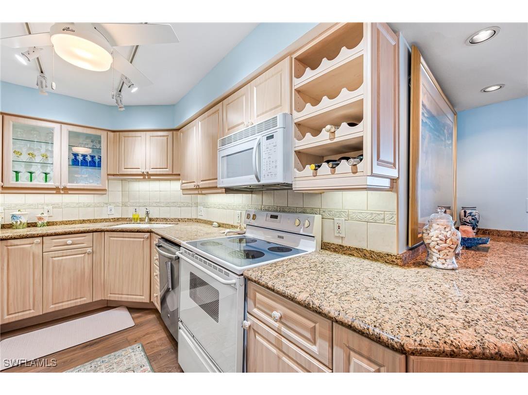 4001 Gulf Shore Boulevard N #505 Naples FL 34103 225037967 image7