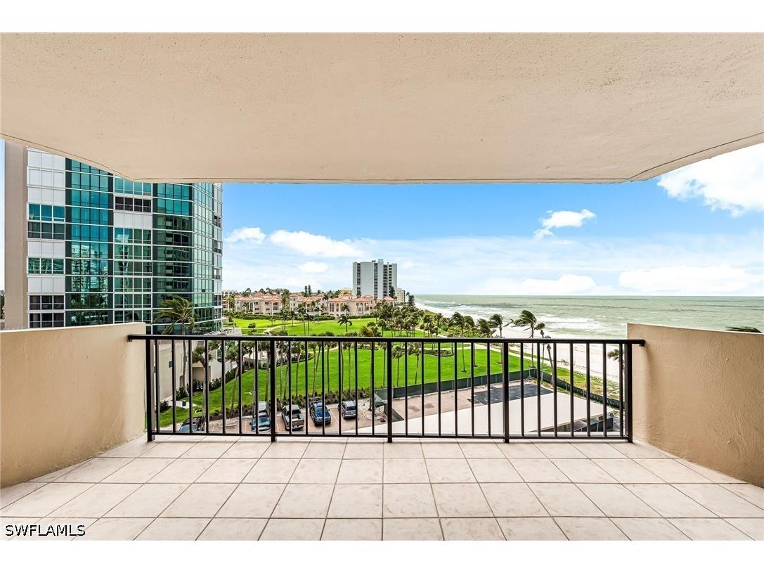 4001 Gulf Shore Boulevard N #505 Naples FL 34103 226017427 image16