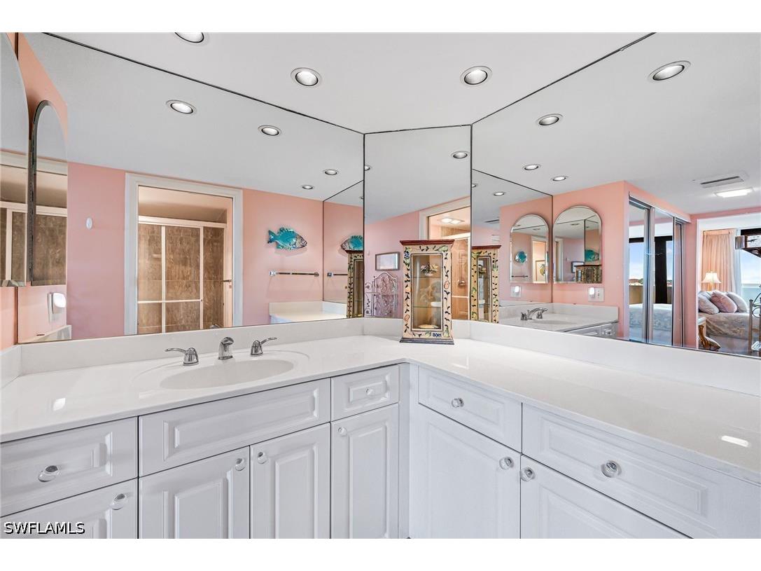 4001 Gulf Shore Boulevard N #505 Naples FL 34103 226017427 image9