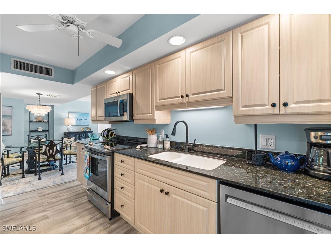 4001 Gulf Shore Boulevard N #507 Naples FL 34103 225034079 image15