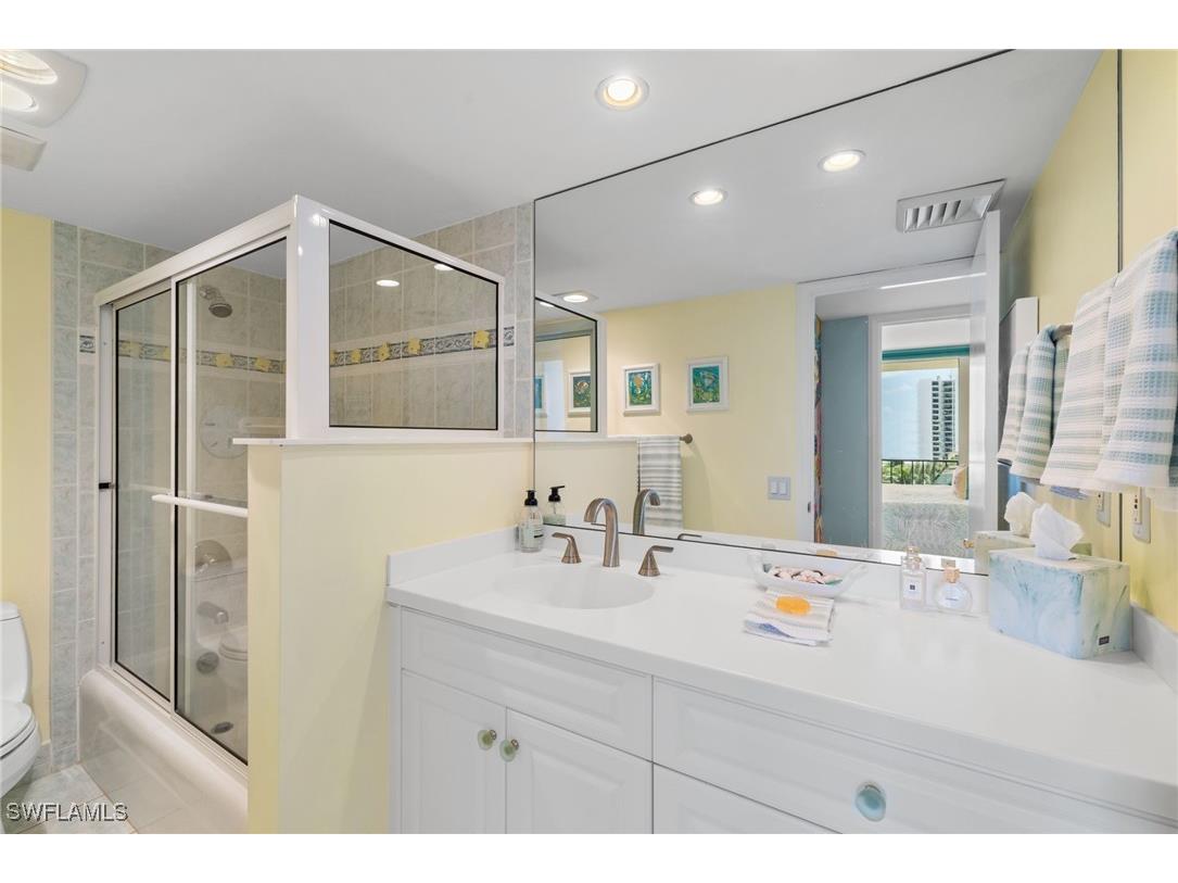 4001 Gulf Shore Boulevard N #507 Naples FL 34103 225034079 image28