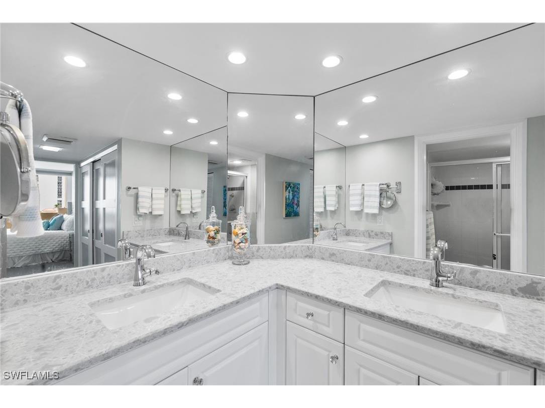 4001 Gulf Shore Boulevard N #507 Naples FL 34103 225034079 image29