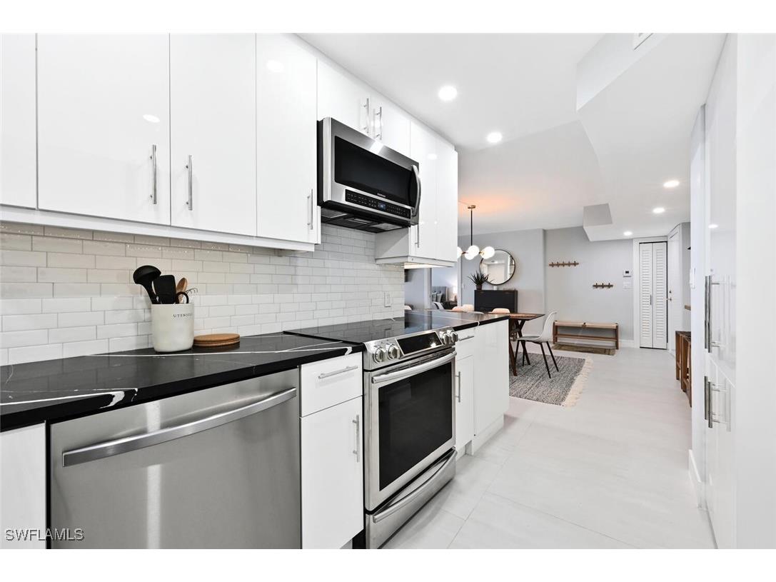 4001 Gulf Shore Boulevard N #602 Naples FL 34103 226002951 image16