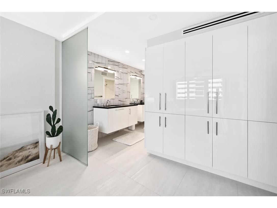 4001 Gulf Shore Boulevard N #602 Naples FL 34103 226002951 image19