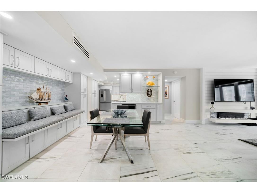 4001 Gulf Shore Boulevard N #702 Naples FL 34103 225061451 image14