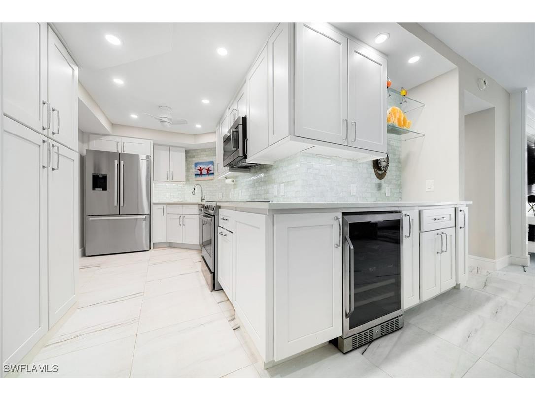 4001 Gulf Shore Boulevard N #702 Naples FL 34103 225061451 image17