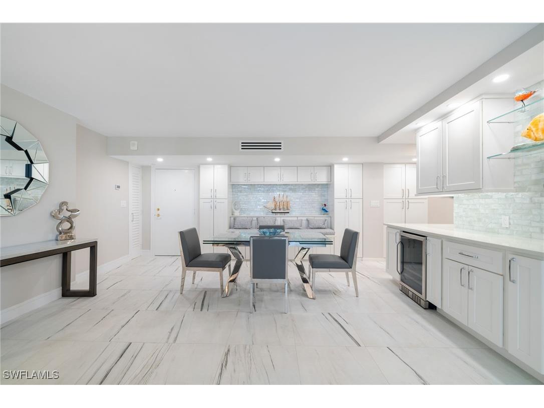 4001 Gulf Shore Boulevard N #702 Naples FL 34103 225061451 image9