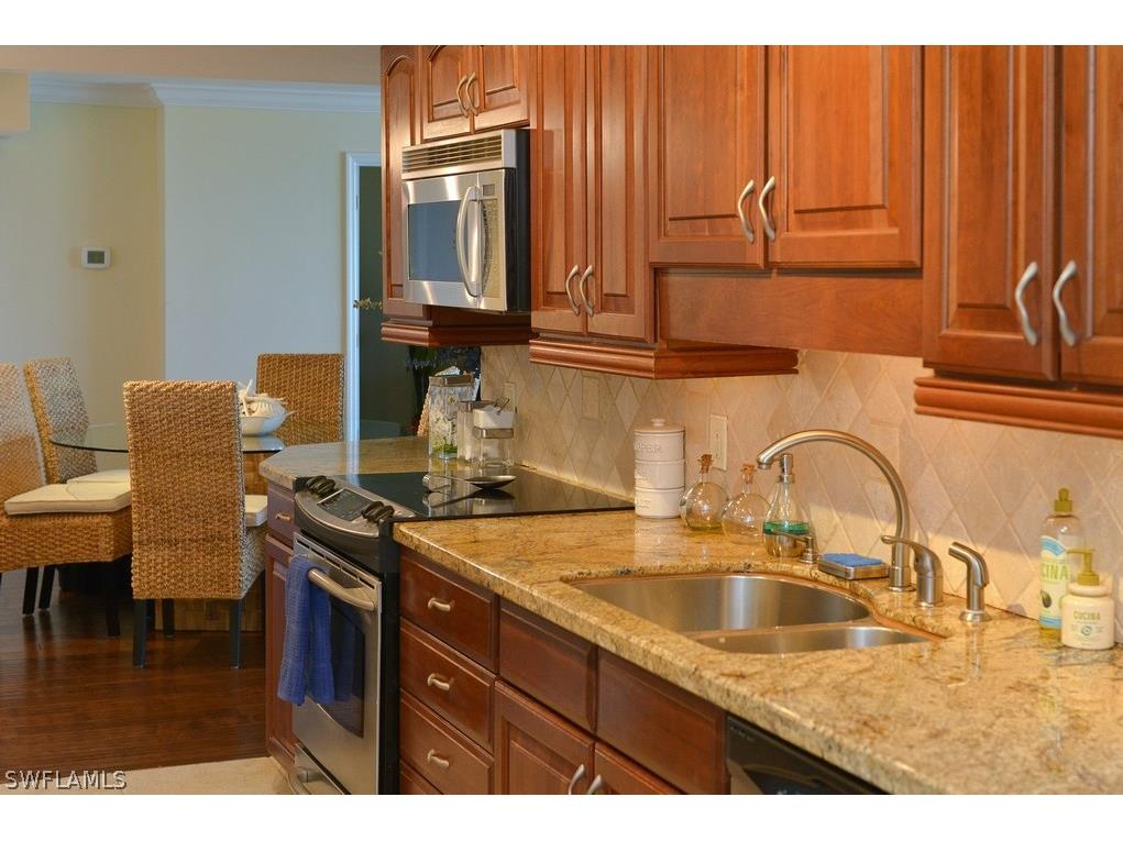 4001 Gulf Shore Boulevard N #707 Naples FL 34103 226010387 image10