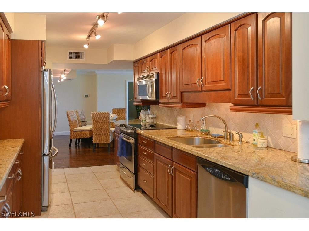 4001 Gulf Shore Boulevard N #707 Naples FL 34103 226010387 image11