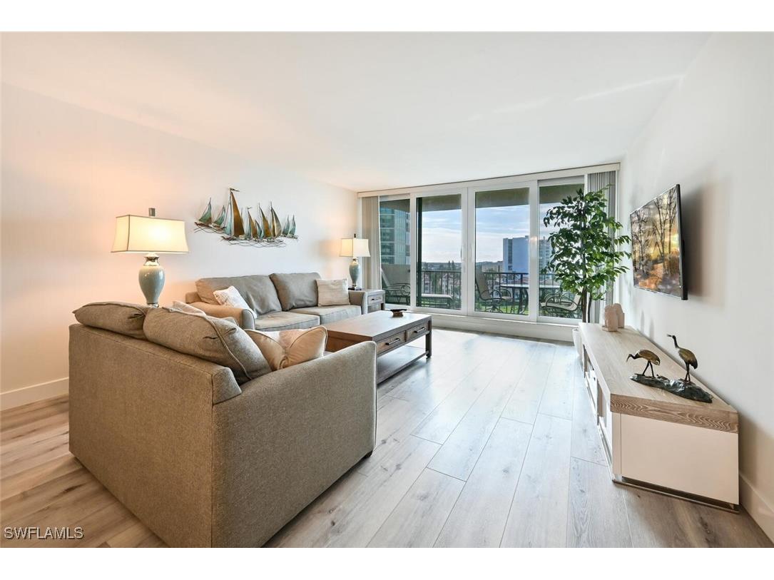 4001 Gulf Shore Boulevard N #803 Naples FL 34103 225071692 image2