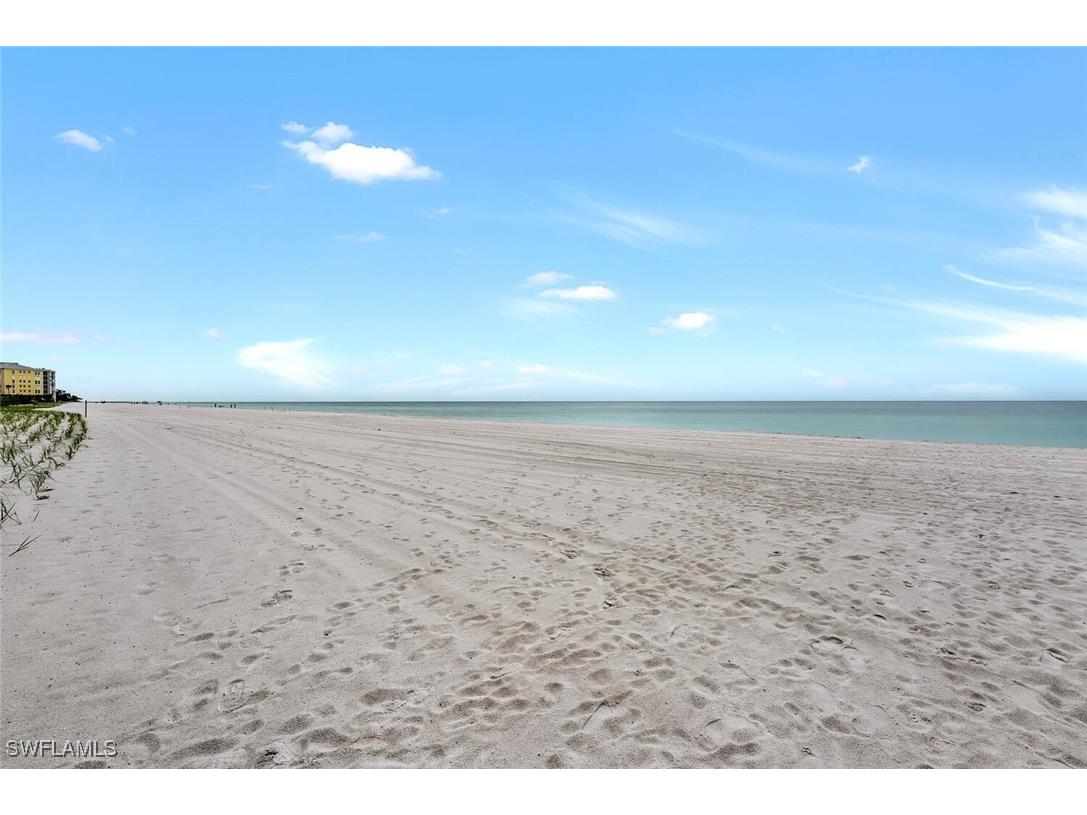 4001 Gulf Shore Boulevard N #803 Naples FL 34103 225071692 image39