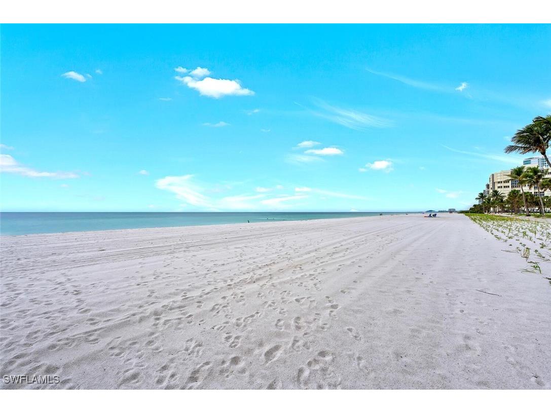 4001 Gulf Shore Boulevard N #803 Naples FL 34103 225071692 image41