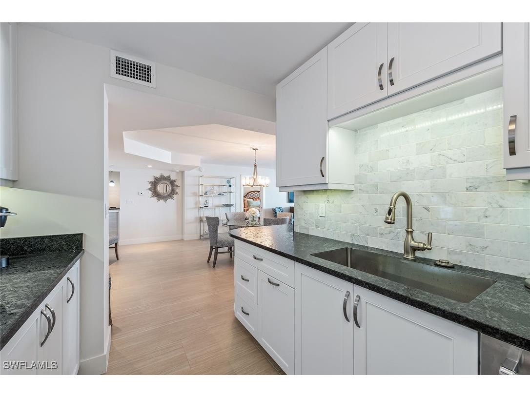 4001 Gulf Shore Boulevard N #904 Naples FL 34103 225078746 image6