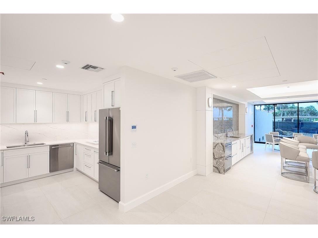 4001 Gulf Shore Boulevard N #PH-4 Naples FL 34103 225039221 image22