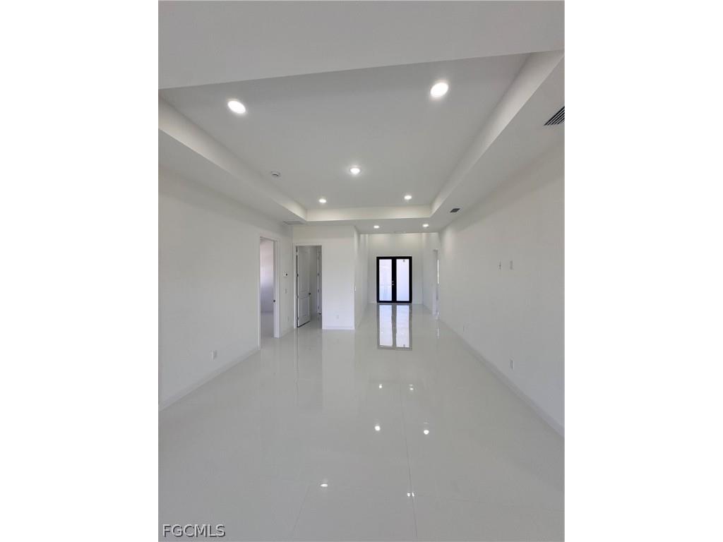 4002 NW 38th Street Cape Coral FL 33993 2025016749 image21