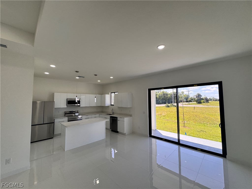 4002 NW 38th Street Cape Coral FL 33993 2025016749 image23