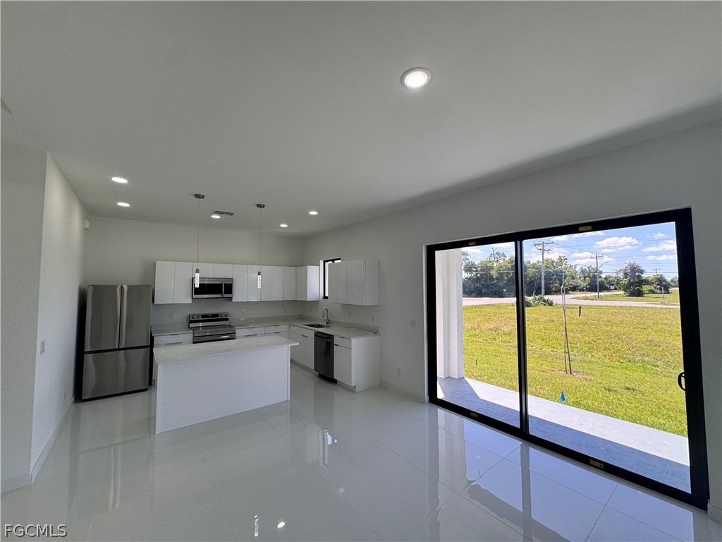 4002 NW 38th Street Cape Coral FL 33993 2025016749 image24