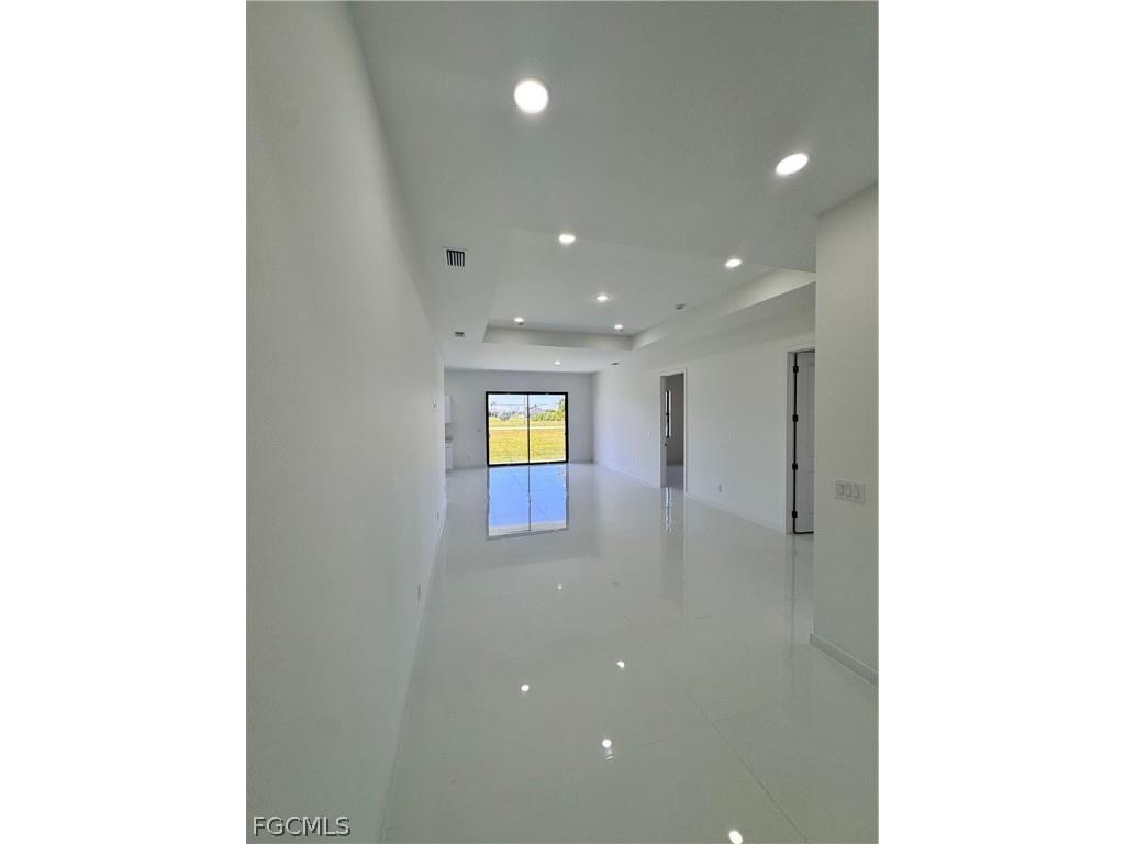 4002 NW 38th Street Cape Coral FL 33993 2025016749 image33