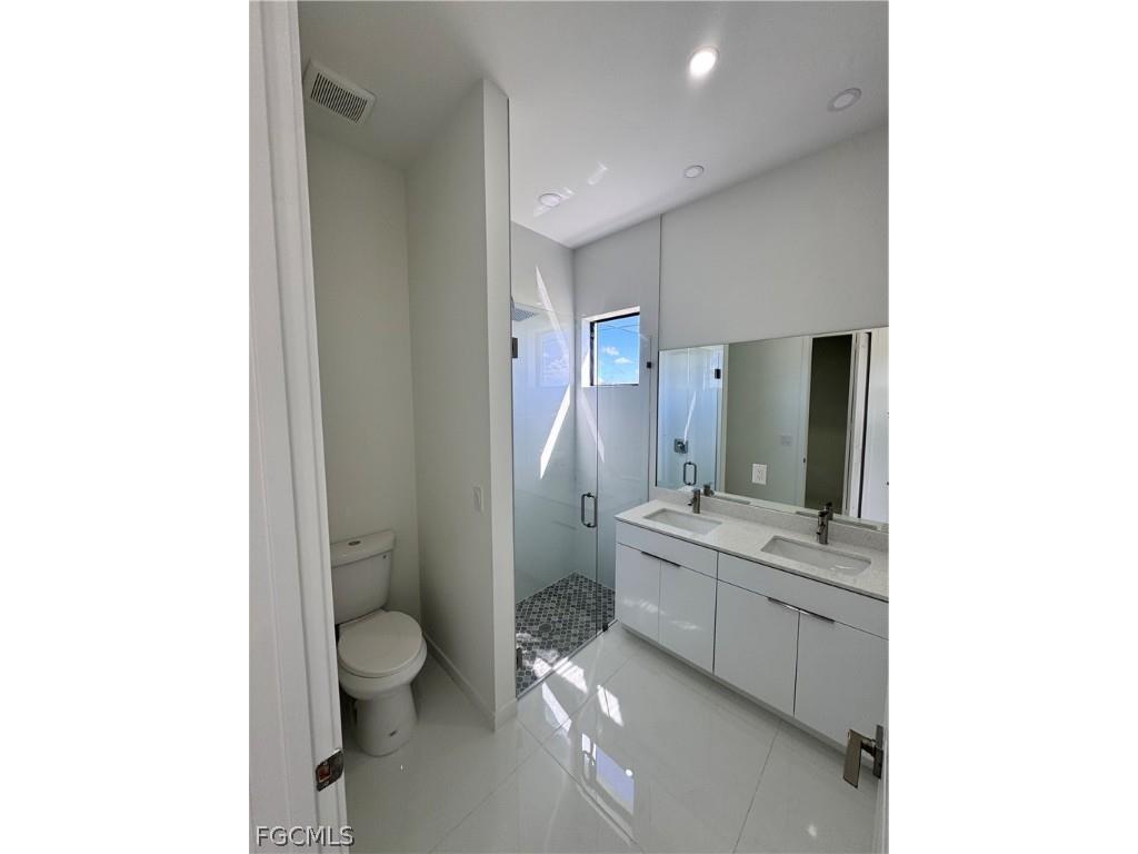 4002 NW 38th Street Cape Coral FL 33993 2025016749 image48