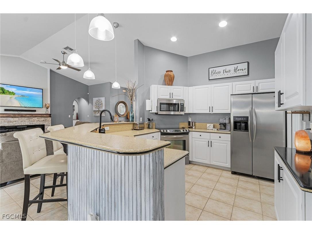 4002 Oasis Boulevard Cape Coral FL 33914 2026011583 image12