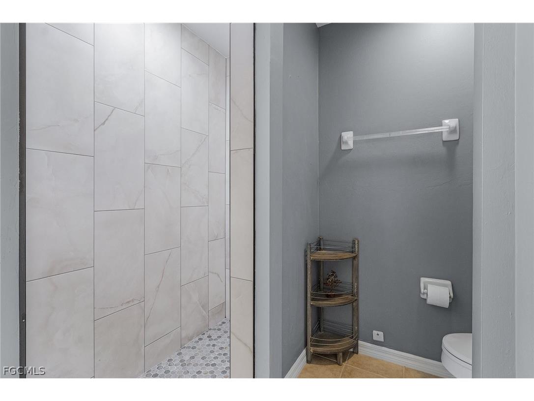 4002 Oasis Boulevard Cape Coral FL 33914 2026011583 image20