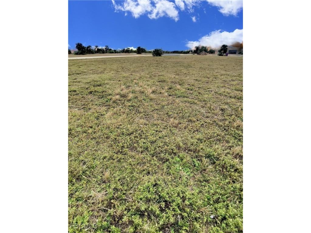 4004 NW 38th Terrace Cape Coral FL 33993 2025021909 image3